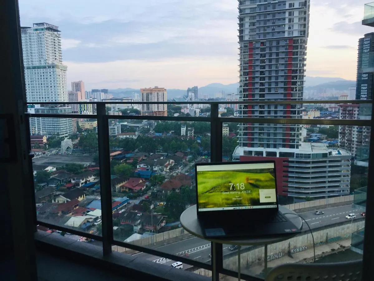 Joyful And Jolly At Mercu Summer Suites Kuala Lumpur Apartment